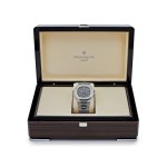 Nautilus 5740/1G Perpetual Calendar Moon Phase White Gold Blue Dial (2019) - Image 2